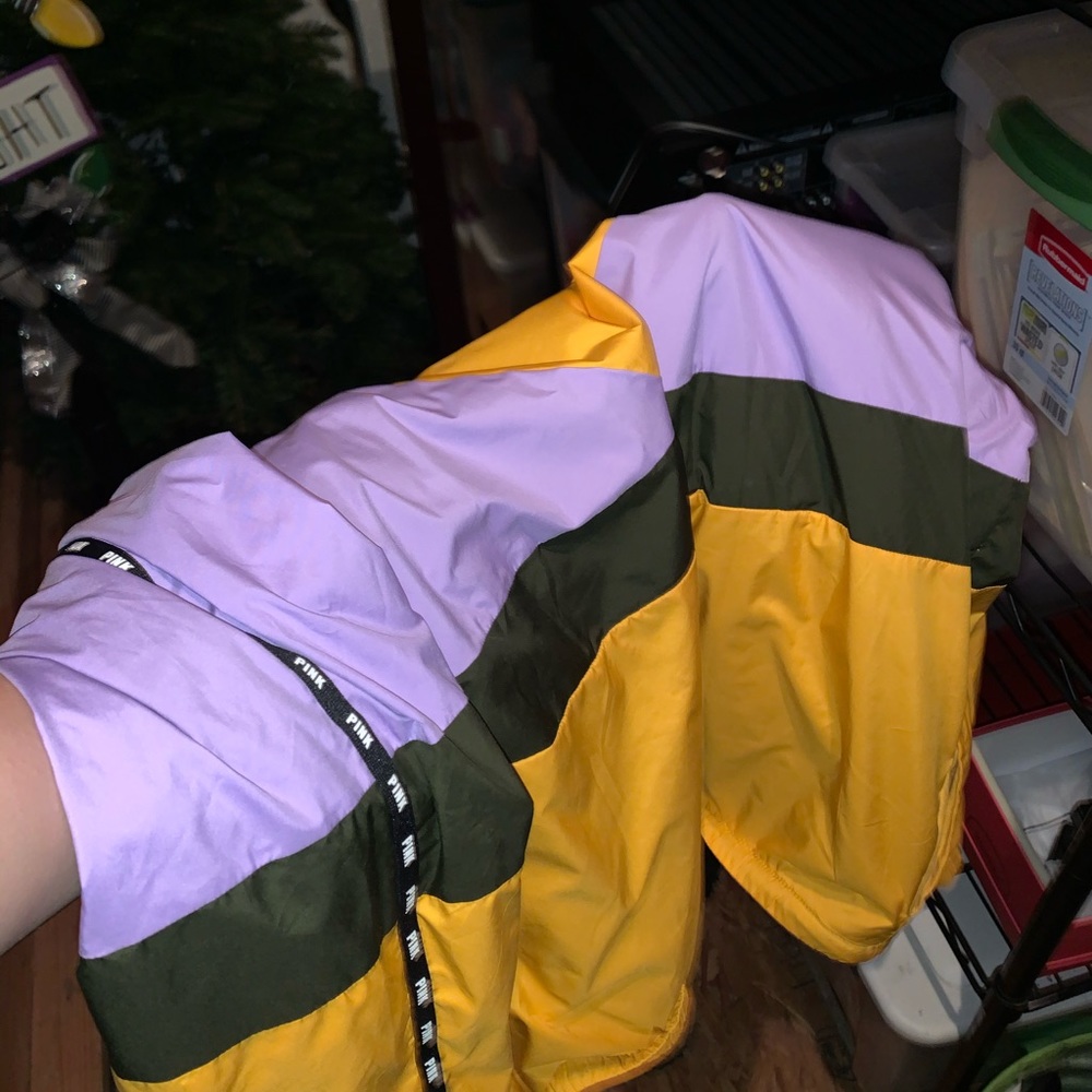 jacket - Picture 2 of 4